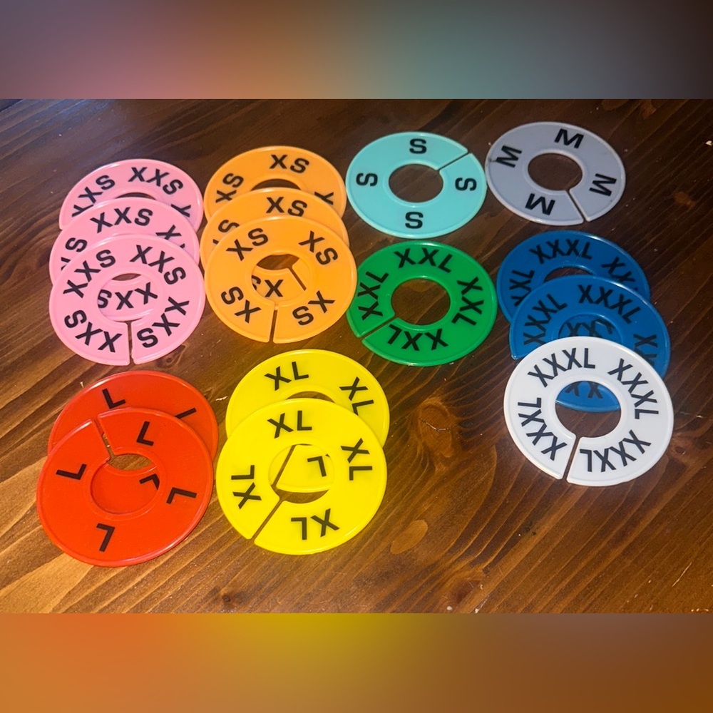 Colorful Clothing Size Dividers